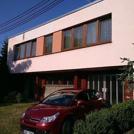 Velky Apartman V Srdci Slovacka Apartment Kunovice Bagian luar foto